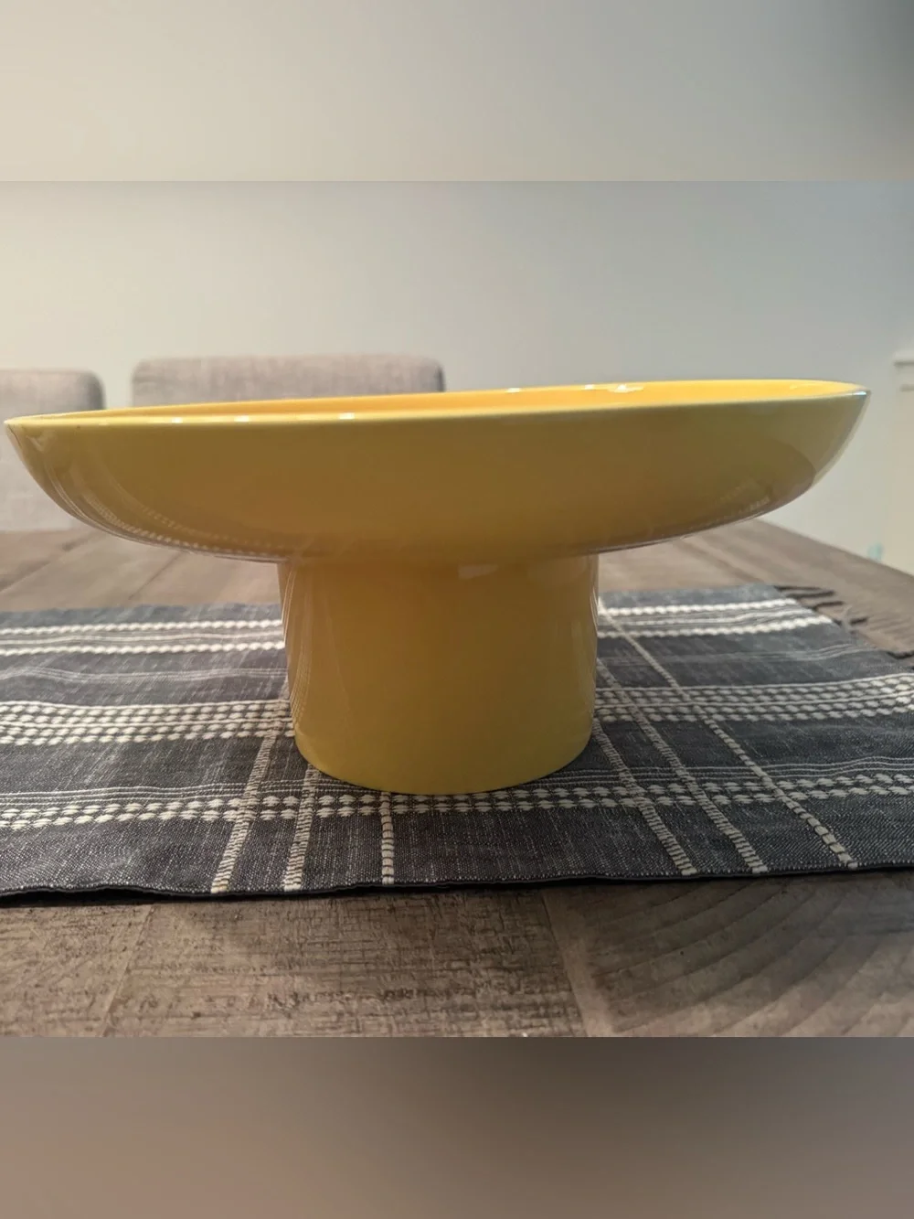 Farval Ceramic Pedestal Plate. - Picture 5 of 5